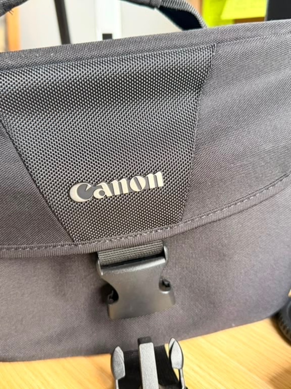 Canon EOS Rebel T7 Camera double lens kit with EF-S 18-55mm and EF 75-300mm lens - Picture 6 of 7